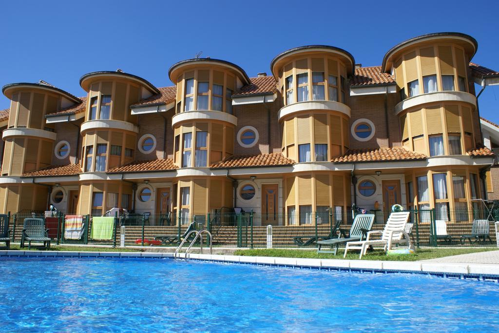 Apartamentos Quinto Sueno Ноха Екстериор снимка
