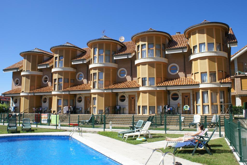 Apartamentos Quinto Sueno Ноха Екстериор снимка