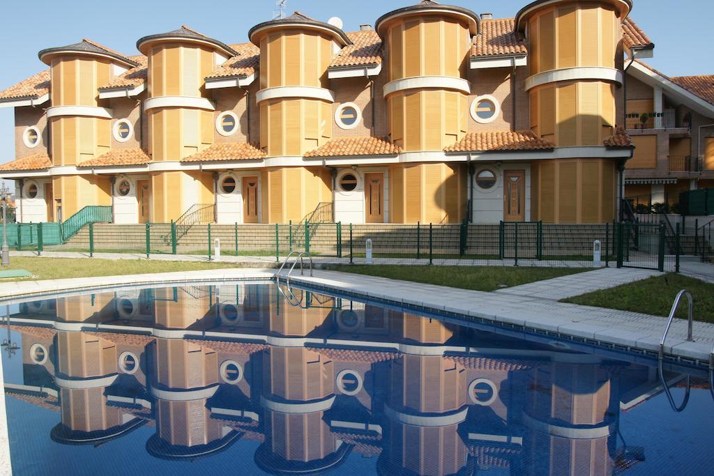 Apartamentos Quinto Sueno Ноха Екстериор снимка